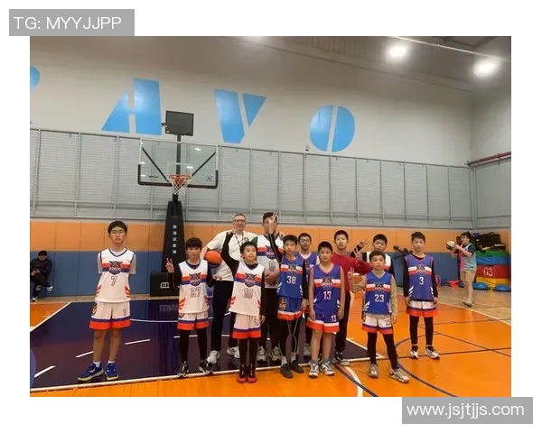 与篮球好友共享快乐时光一起拍摄精彩瞬间的回忆